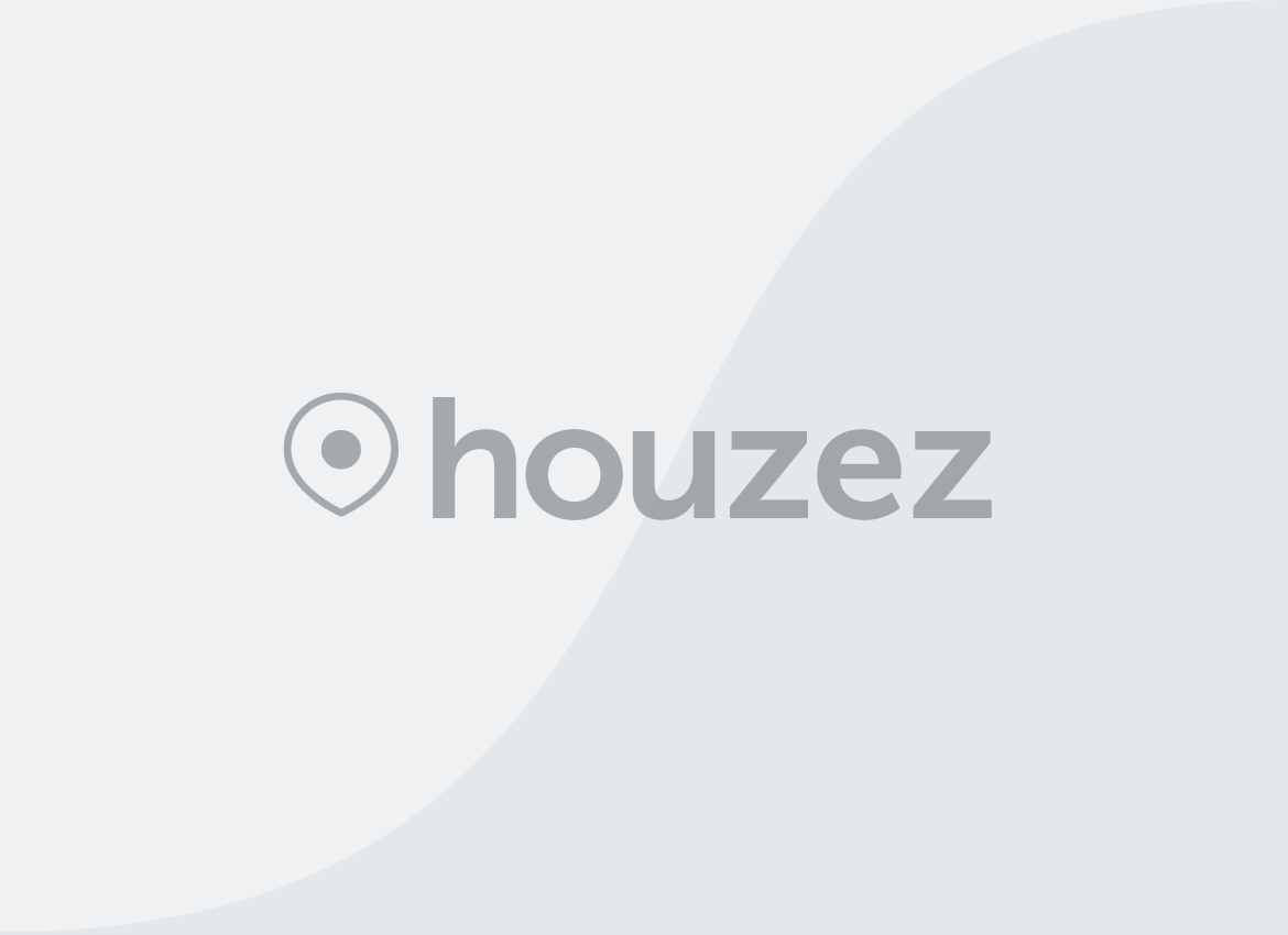 5bdrm House in East Legon for sale