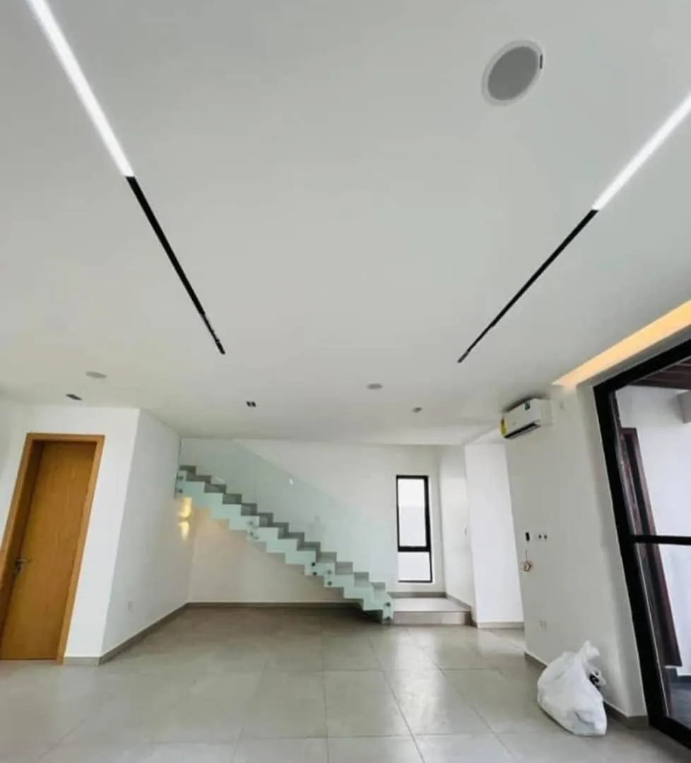 WhatsApp Image 2025-11-01 at 20.18.53 (1)