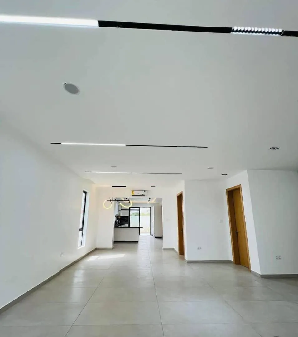 WhatsApp Image 2025-11-01 at 20.18.53