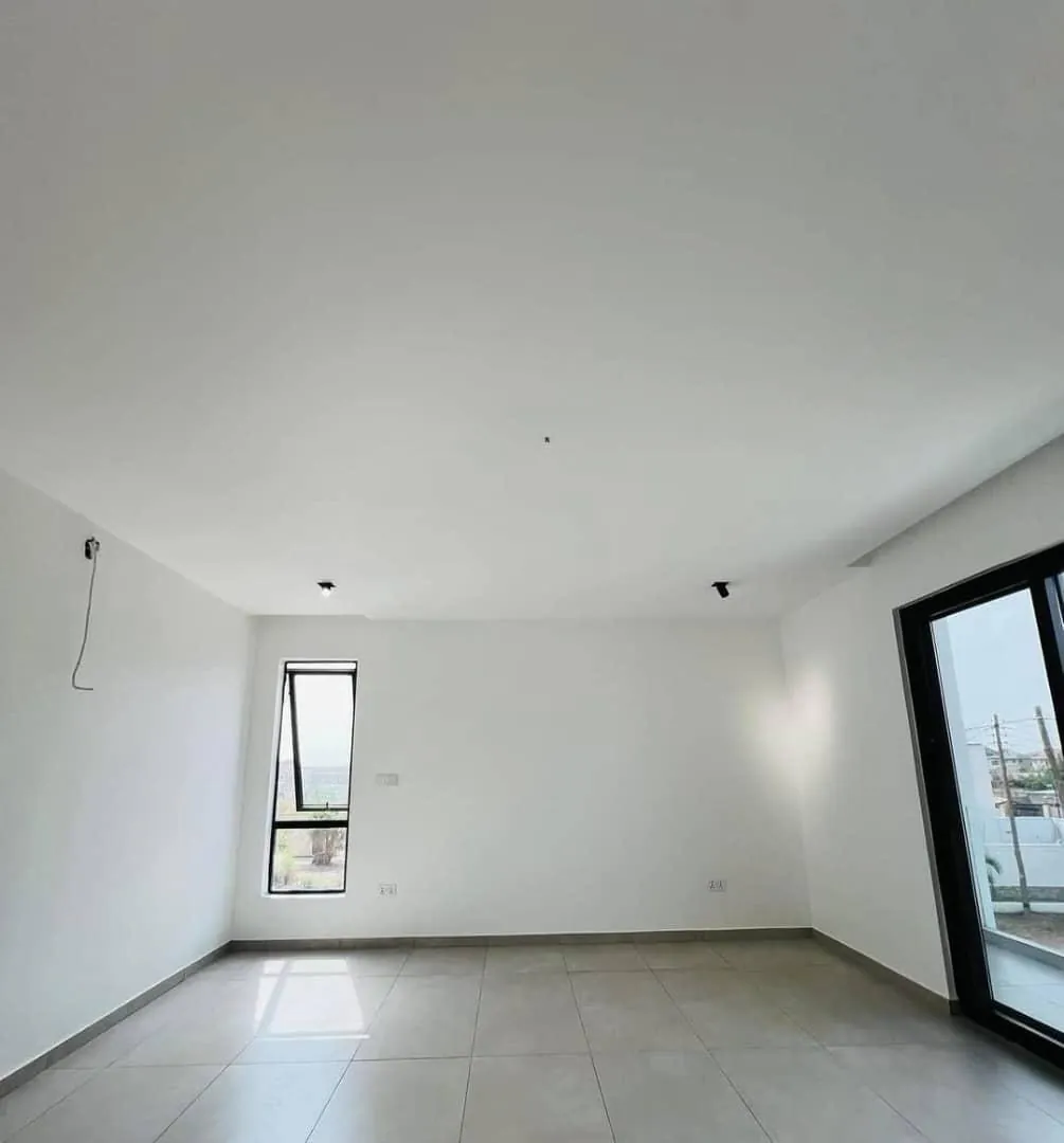 WhatsApp Image 2025-11-01 at 20.18.54 (2)