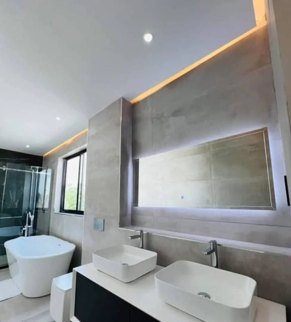 WhatsApp Image 2025-11-01 at 20.18.56 (1)