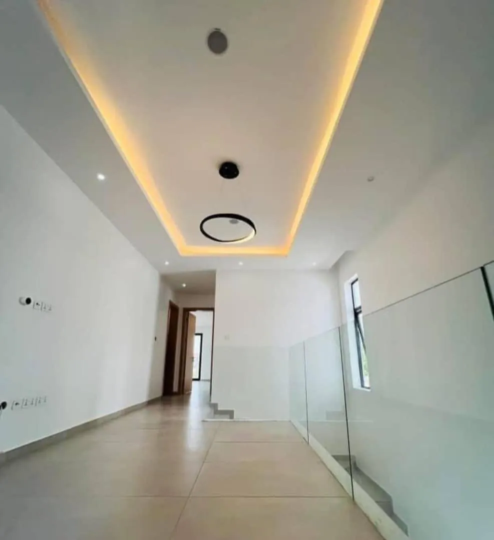 WhatsApp Image 2025-11-01 at 20.18.58