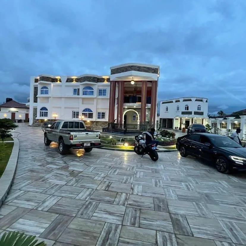 WhatsApp Image 2025-11-01 at 20.27.21 (3)