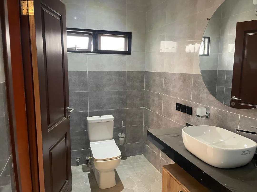 WhatsApp Image 2025-11-01 at 20.43.15