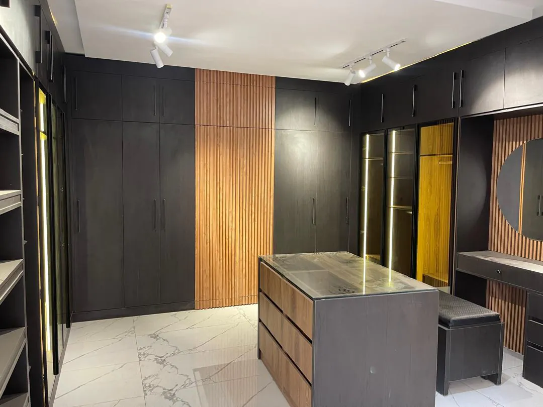 WhatsApp Image 2025-11-01 at 20.43.18 (1)