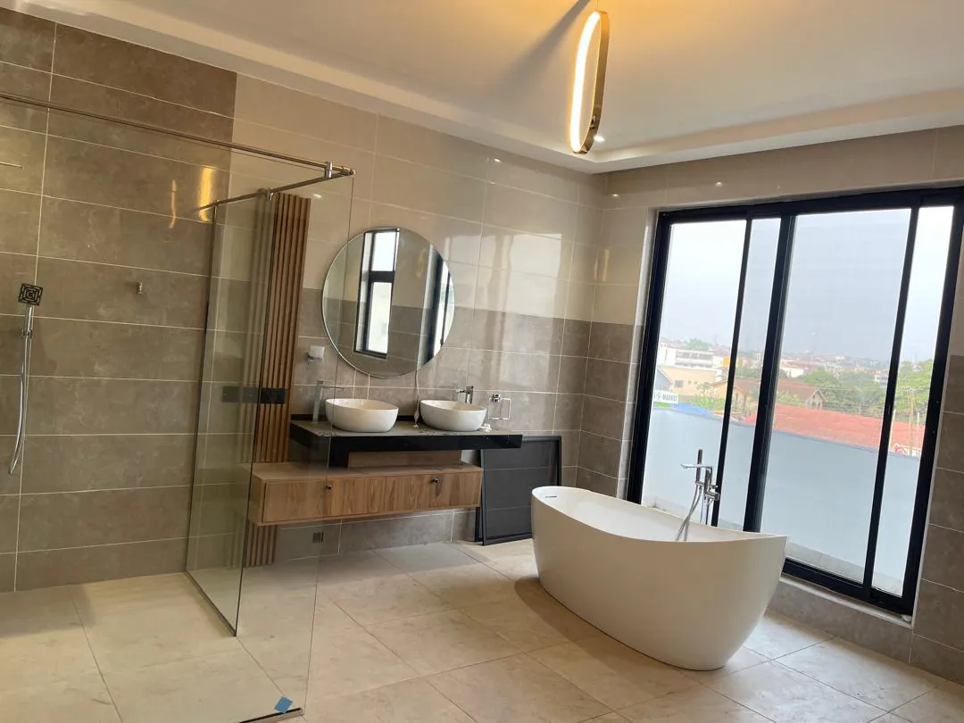 WhatsApp Image 2025-11-01 at 20.43.28